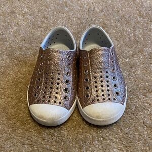 Native Kids Glittery Slip-On Sneakers - Bronze and White
